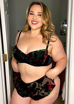Sarah Rae Vargas